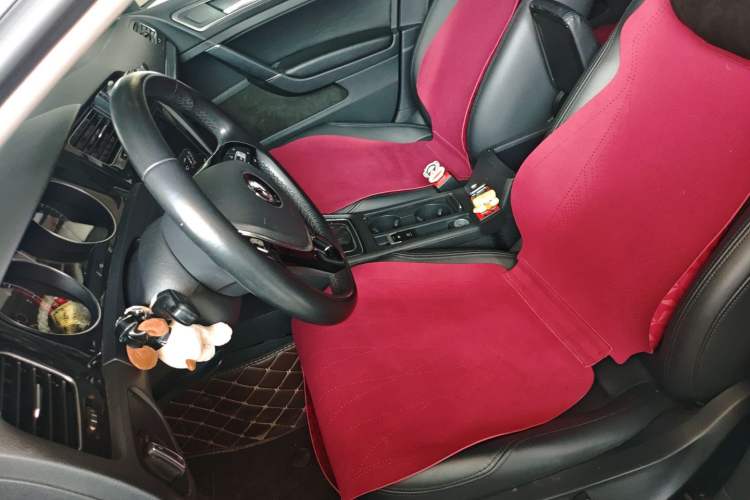 Used Volkswagen Golf 2019 200TSI DSG Comfort & Ambition Edition China VI Standard Left Front Seat