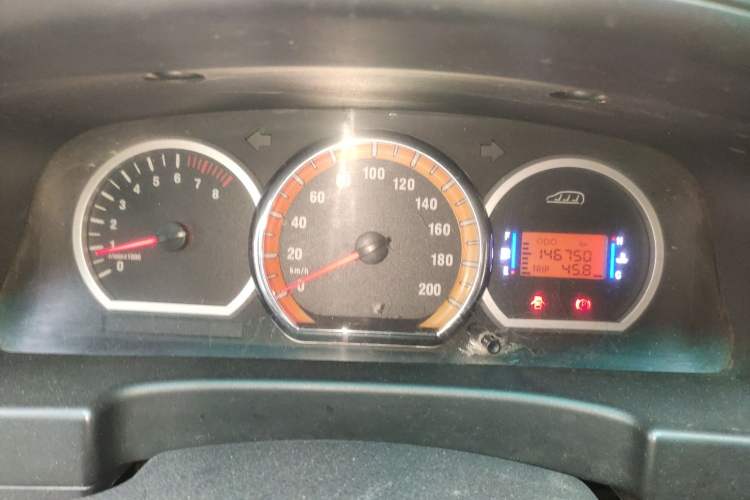 Used FORTHING Lingzhi 2015 M5 Q7 2.0L 7-seat Long-Wheelbase Comfort Model Instrument Cluster