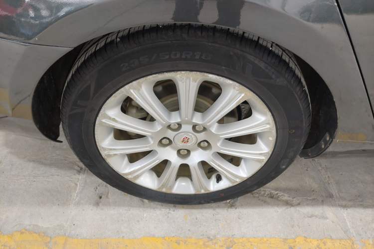 Used Cadillac XTS 2015 28T Comfort Model Right Rear Wheel Hub