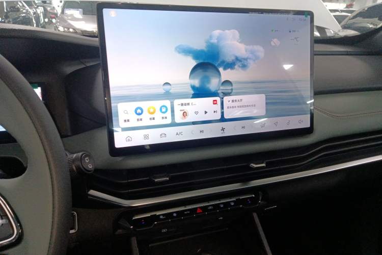 Used Geely Auto Haoyue L 2024 2.0T DCT Prestige Version