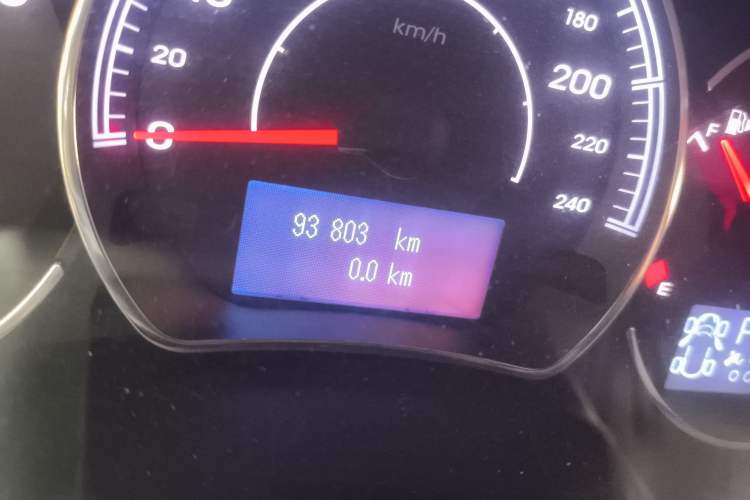 Used Renault Koleos 2012 2.5L Two-Wheel Drive Comfort Edition with Navigation
