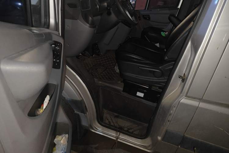 Used Foton Toano 2021 2.8T Manual Tongtu Long Wheelbase Mid-Height 5/6/7-Seater F2.8NS6B177L