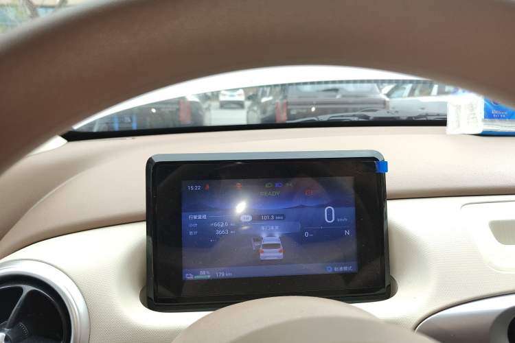 Used Wuling Hongguang MINIEV 2025 Four-Door Version Advanced Edition Instrument Cluster