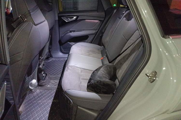 Used Audi Q4 e-tron 2023 40 e-tron Boundary Edition Left Rear Seat