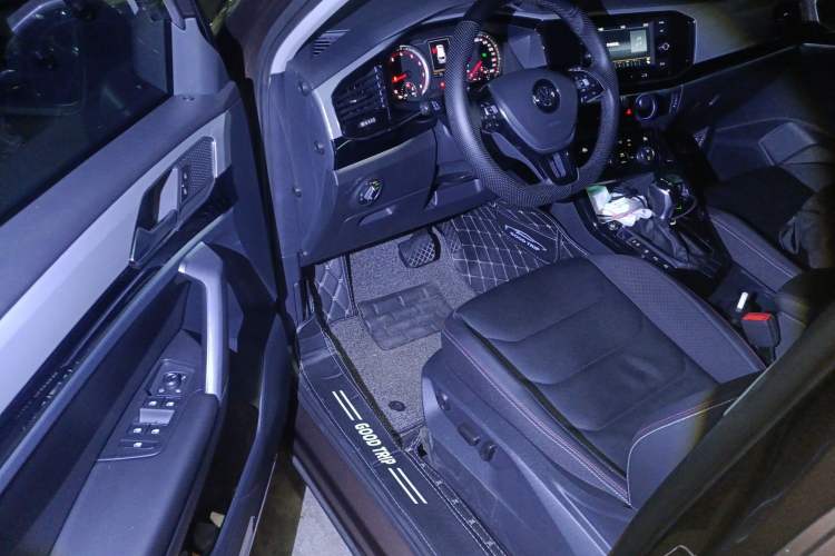 Used Volkswagen Tayron 2019 330TSI Two-Wheel Drive Luxury Model China VI Standard
