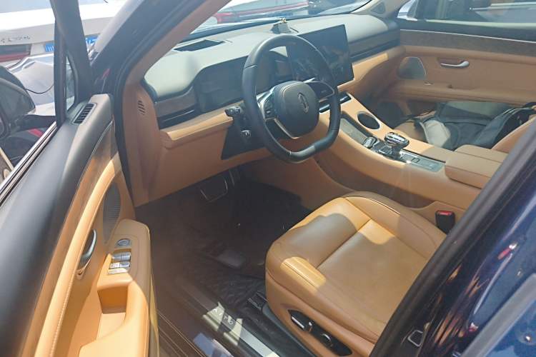 Used Hima AITO M5 2022 Extended-Range Four-Wheel Drive Ultimate Edition Driver Seat