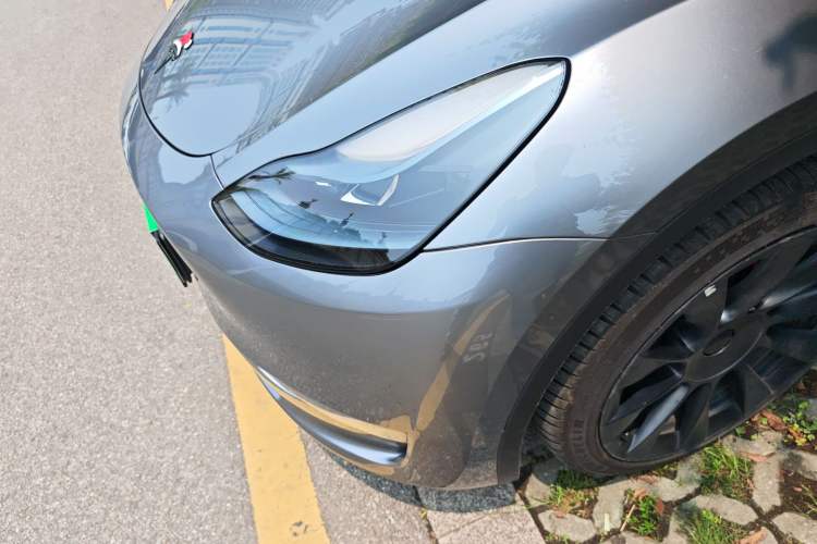 Used Tesla Model Y 2024 Long-Range All-Wheel-Drive Version
