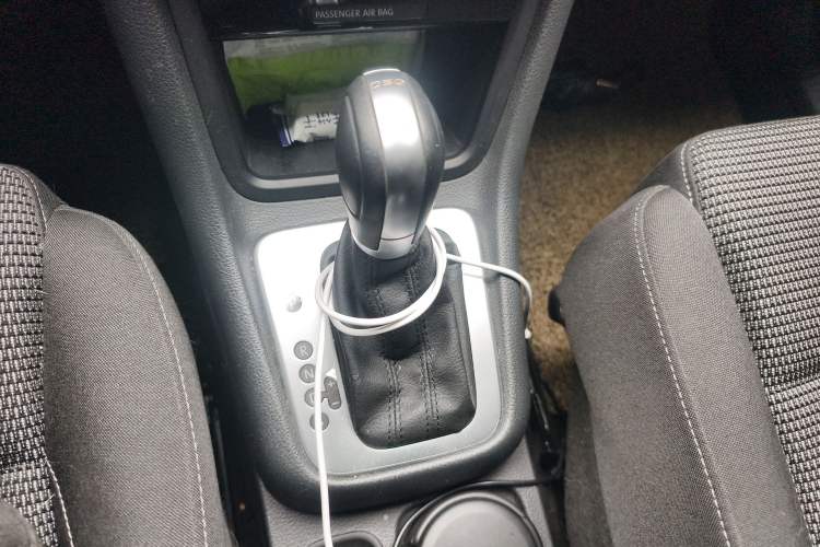 Used Volkswagen Sharan 2016 380TSI Comfort Edition 7-Seater Gear Lever