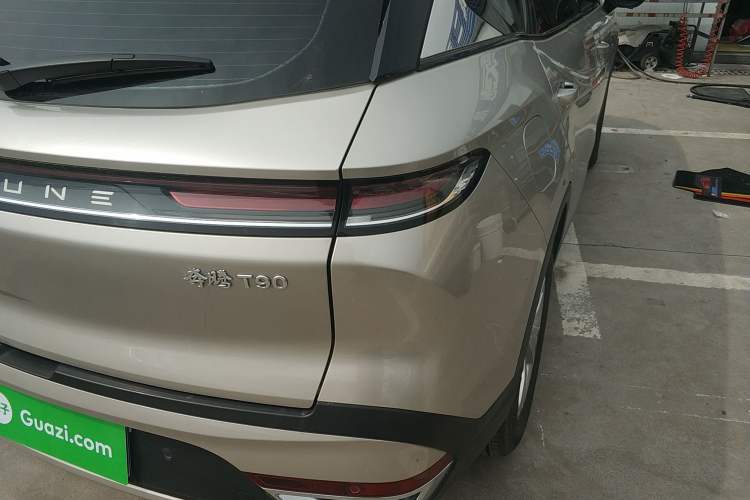 Used Bestune T90 2023 1.5T DCT Automatic Luxury Edition Exterior 3