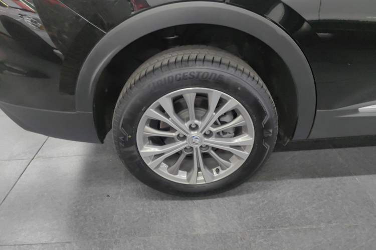 Used Buick Envision 2023 Encore Plus 652T Five-Seat Luxury Model