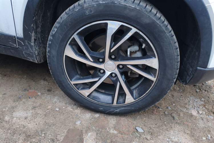 Used Bestune X40 2019 1.6L Automatic Luxury Edition China VI Right Front Wheel Hub