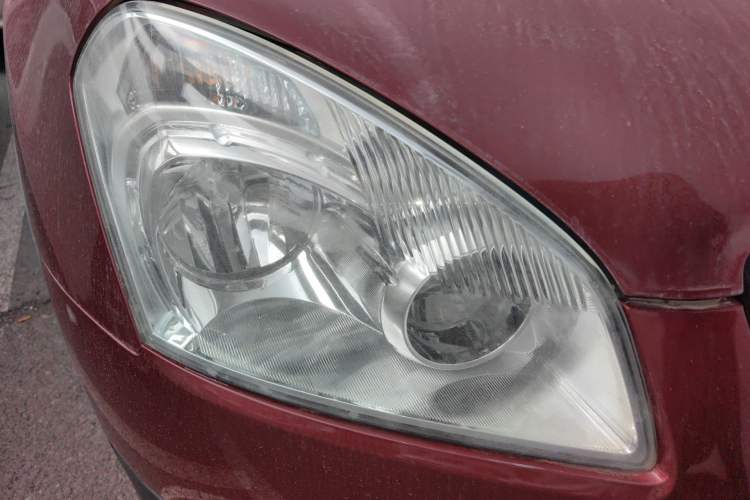 Used Nissan Qashqai 2010 20S Fire 6MT 2WD Right Front Headlight