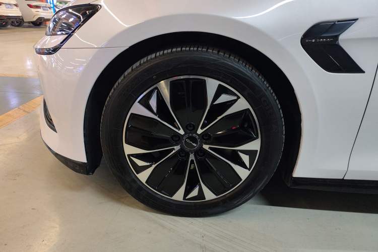 Used BYD Seal 2022 550 km Standard Range Rear-Wheel Drive Prestige Version
