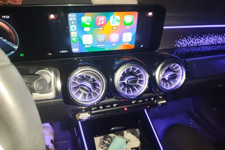 Used Mercedes-Benz EQB 2023 EQB 260 Audio And AC Panel