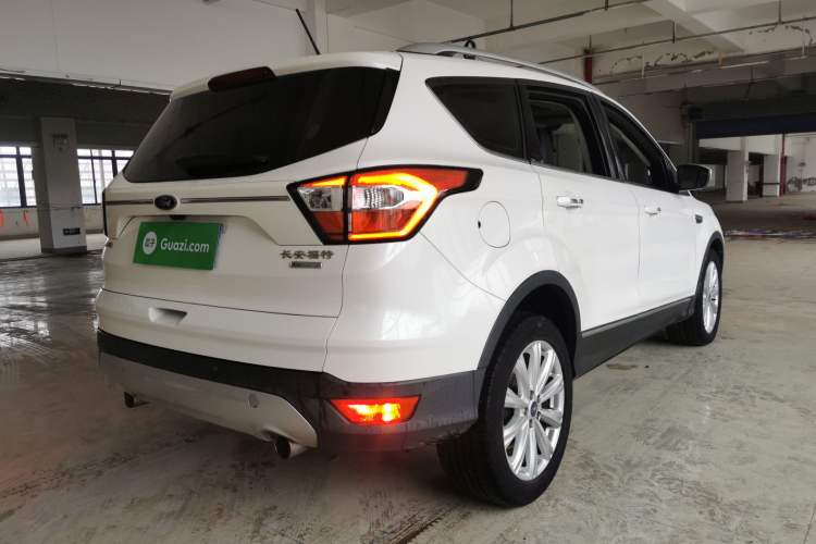 Used Ford Kuga 2018 EcoBoost 180 Two-Wheel-Drive Luxury Wing Edition
