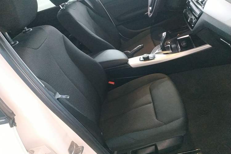 Used BMW 1 Series 2018 118i Leading Model Right Front Seat