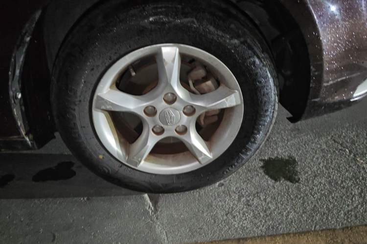 Used Geely Auto Emgrand 2014 Sedan 1.5L Manual Fashion Edition