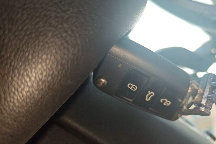 Used Volkswagen Golf Sportsvan 2018 230TSI Automatic Trend Edition Vehicle Key