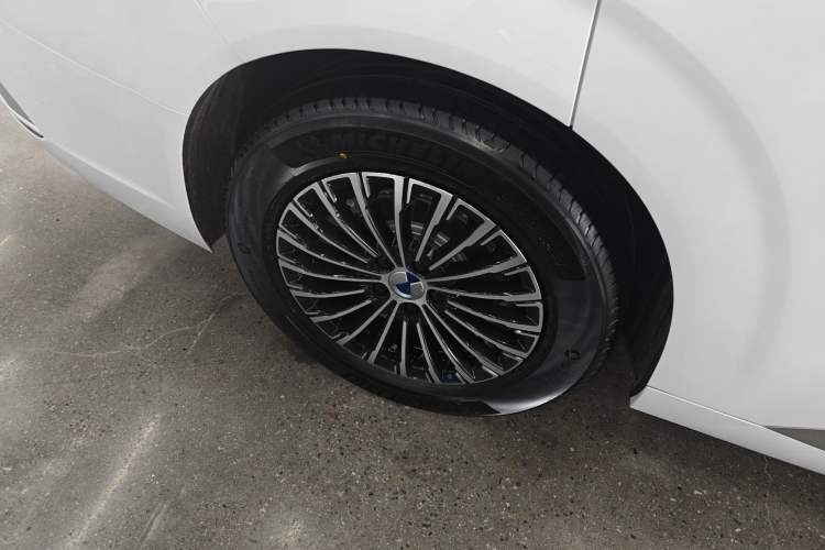 Used Denza D9 2024 DM-i 980 Four-Wheel Drive Prestige Model