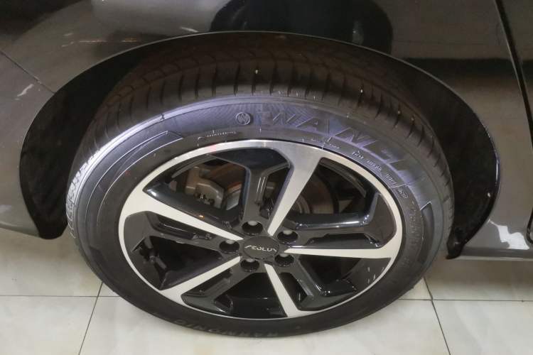 Used Dongfeng Aeolus Yixuan MAX 2024 1.5T Prestige Edition