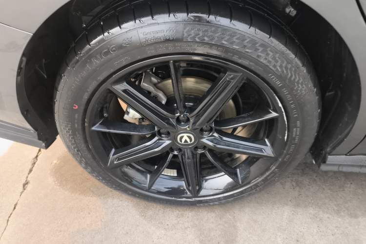 Used Changan UNI-V 2023 1.5T Prestige Model
