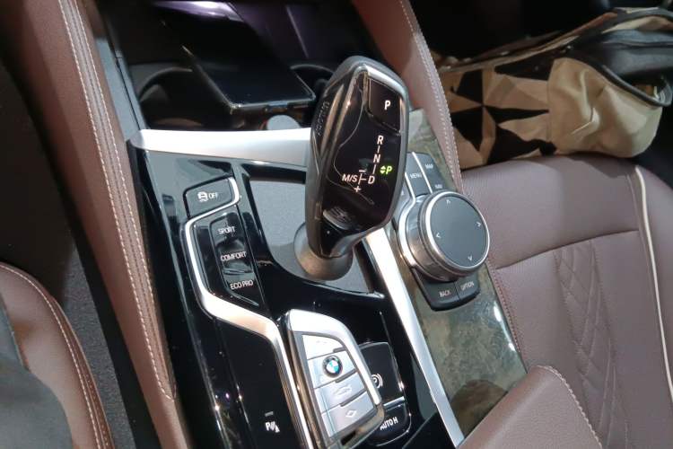 Used BMW 5 Series 2021 525Li M Sport Package