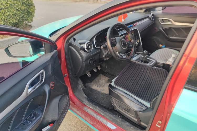 Used MG 6 2017 20T Manual Luxury Smart Connect Version China V Standard
