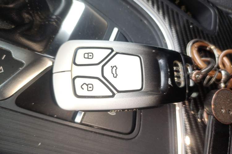 Used Audi A4L 2018 30th Anniversary Edition 40 TFSI Fashion Model