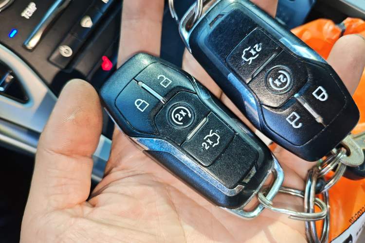 Used Lincoln MKX 2015 2.0T Two-Wheel Drive Deluxe Edition Vehicle Key