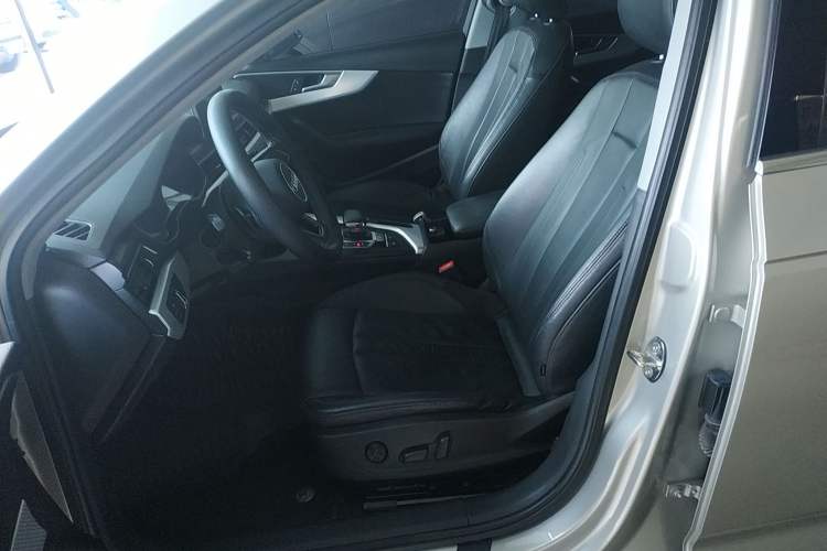 Used Audi A4L 2018 30th Anniversary Edition 40 TFSI Trendy Model Left Front Seat