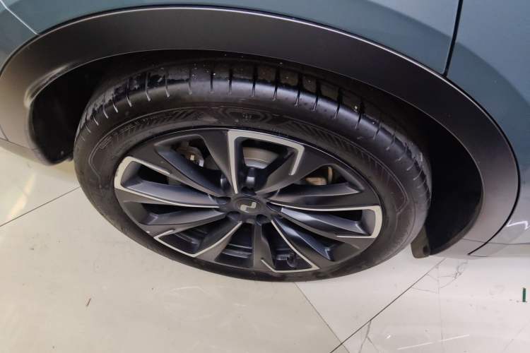 Used ONVO L60 2024 60 kWh Rear-Drive Version Exterior 5