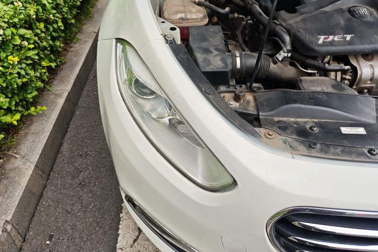 Used Fiat Viaggio 2012 1.4T Automatic Jingxiang Edition Right Front Headlight