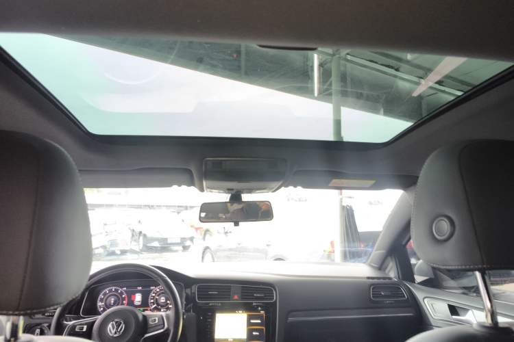 Used Volkswagen Golf 2020 Charming Edition 280TSI DSG R-Line