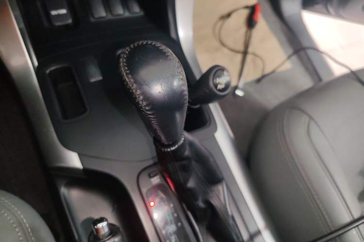 Used Toyota Prado 2004 GX 2.7 Automatic Model