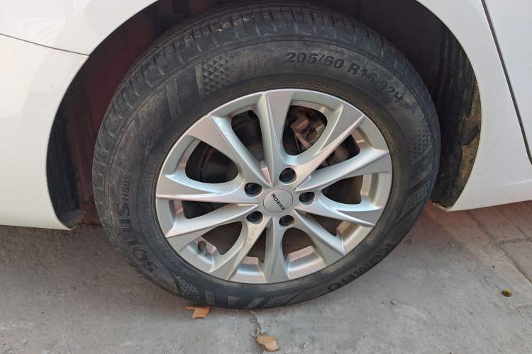 Used Roewe i5 2023 1.5L CVT Luxury Edition
