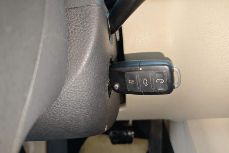 Used Volkswagen Tiguan 2010 1.8TSI Automatic All-Wheel-Drive Elite Edition Vehicle Key