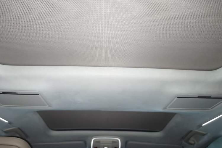 Used Audi A8 2013 A8L 45 TFSI quattro Comfort model
