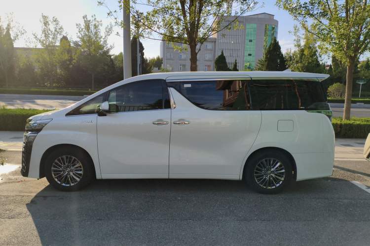 Used Toyota Vellfire 2020 Dual-Engine 2.5L HV Prestige Edition