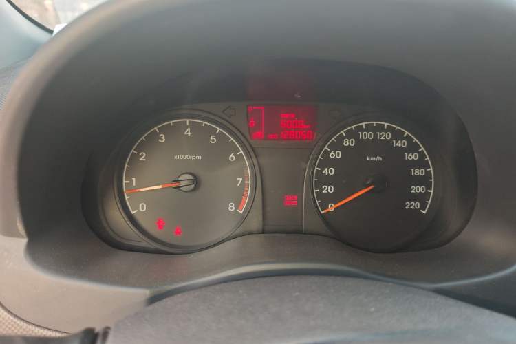 Used Hyundai Verna (older generation) 2010 Sedan 1.4L Manual Standard GL Model
