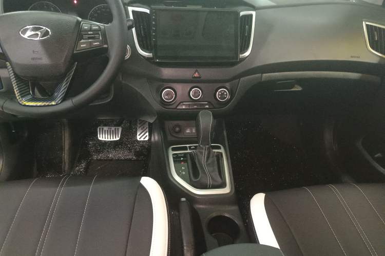 Used Hyundai ix25 2015 1.6L Automatic Two-Wheel Drive Smart GLS Trim
