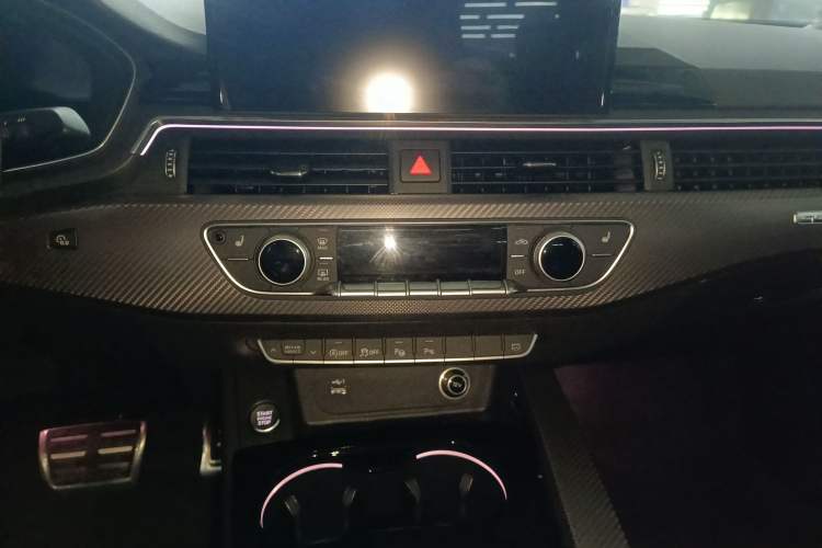 Used Audi A4L 2022 40 TFSI quattro RS Performance Package