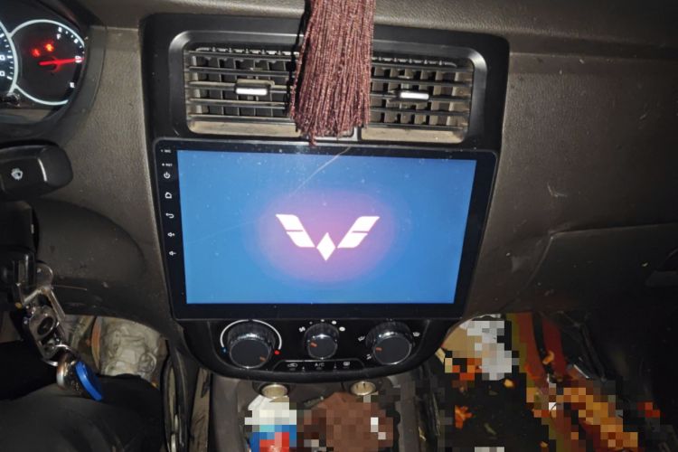 Used Wuling Rongguang V 2018 1.5L Standard Version
