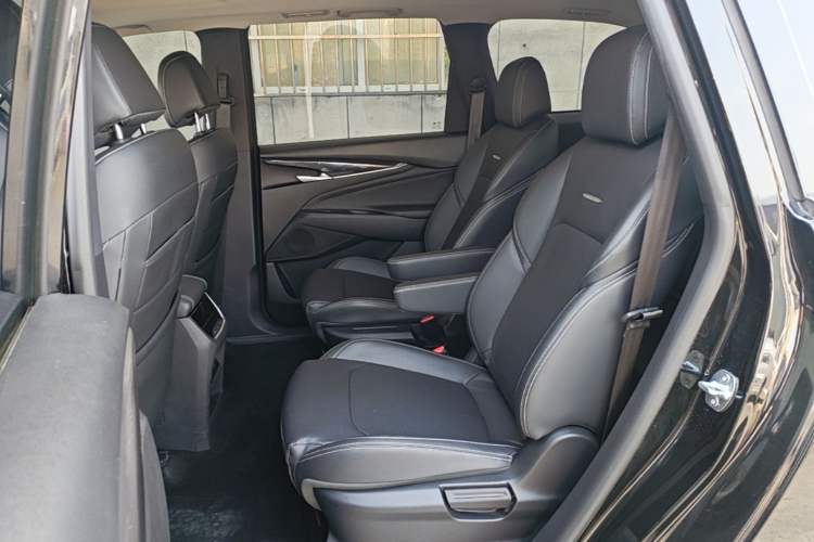 Used SAIC MAXUS G50 2022 1.5T Automatic Comfort Touring B Left Rear Seat