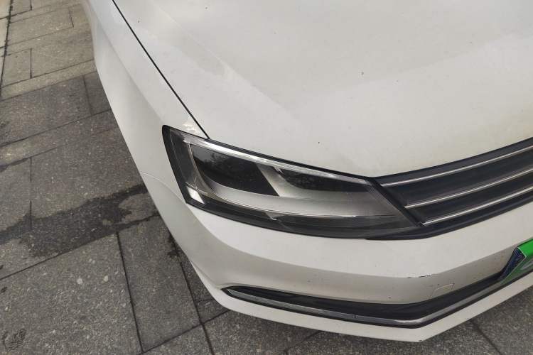 Used Volkswagen Sagitar 2018 280TSI DSG Comfort Model Right Front Headlight