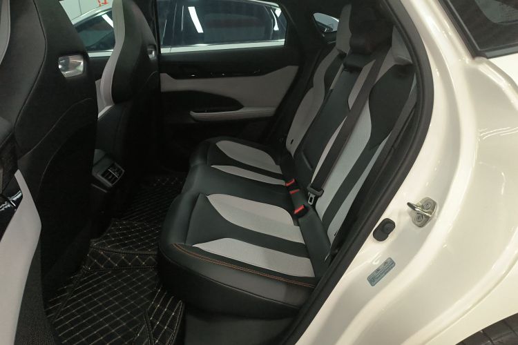 Used Changan UNI-V iDD 2024 Blue Whale Smart Electric iDD 136km Luxury Model
