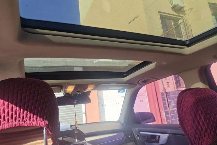 Used Mercedes-Benz GLK-Class 2011 GLK 300 4MATIC Fashion Model
