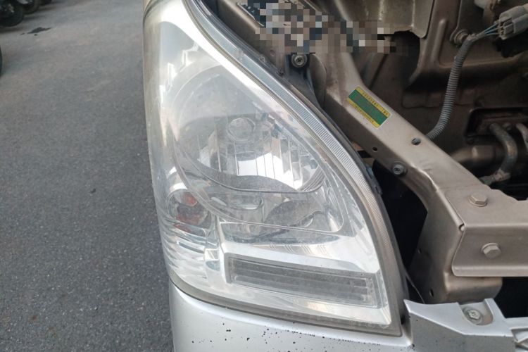Used Wuling Rongguang 2020 1.5L Extended Basic Version China VI Standard L3C Right Front Headlight