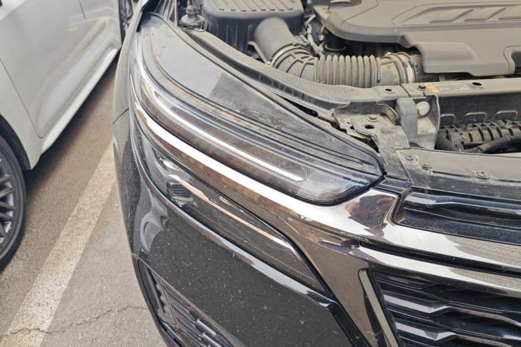 Used Chevrolet Equinox 2022 Mild Hybrid 550T RS Smart Boundary-Setting Edition Right Front Headlight