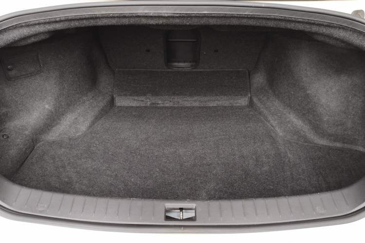 Used Infiniti Q50L 2018 2.0T Comfort Edition China VI Standard Trunk