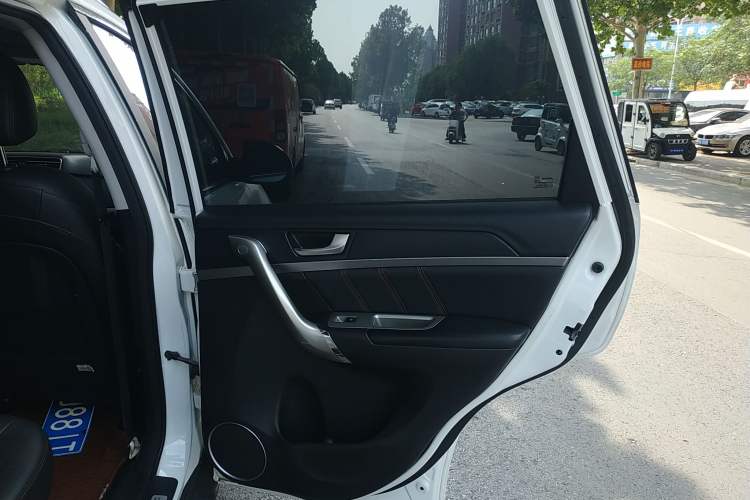 Used Haval H6 2017 Restyled Red-Label Sport Version 1.5T Automatic Two-Wheel Drive Luxury Trim